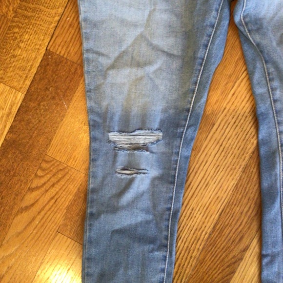 NWT Levi’s 711 Skinny Ankle Sculpt Soft Jeans - Picture 5 of 11